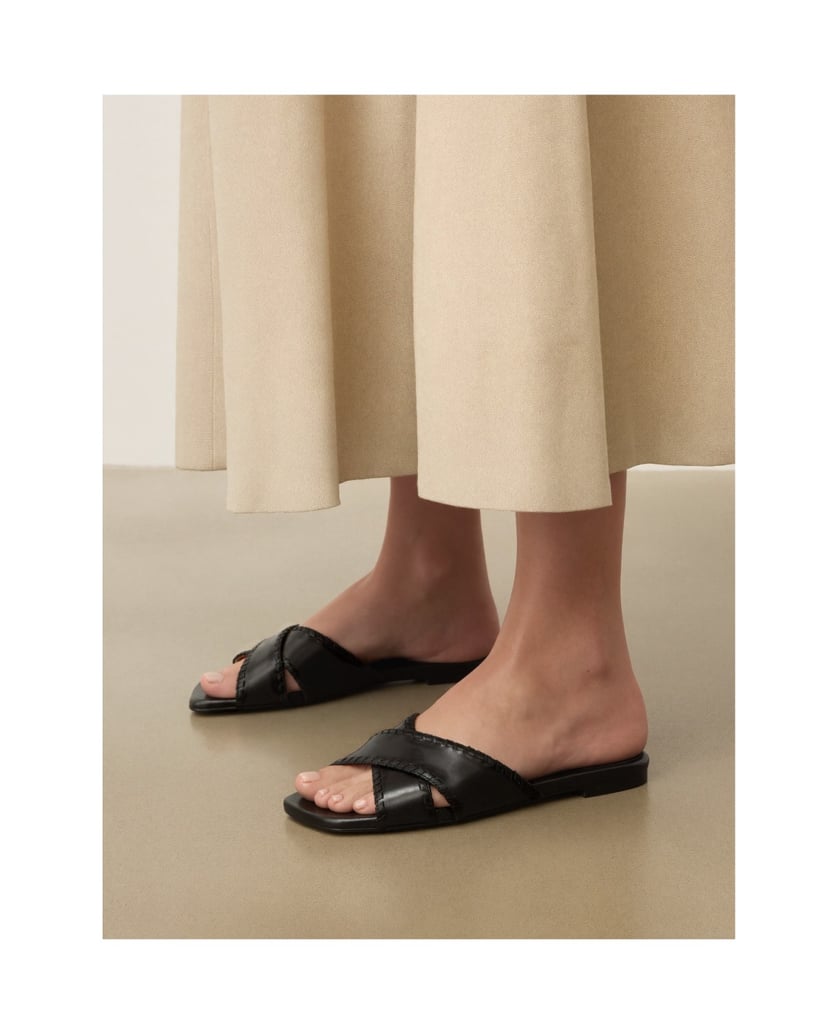 Kazar-Flache-Flip-Flops-aus-Leder-mit-breiten-Gürteln-schwarz