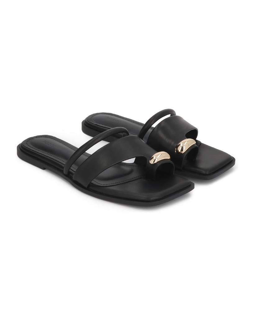 Kazar-Black-slides-with-jewelry-detail-on-the-toe-černá