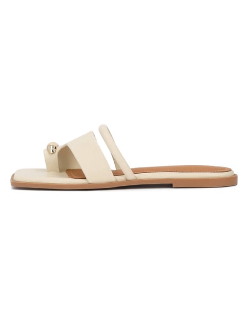 Slides with decorated toe belts