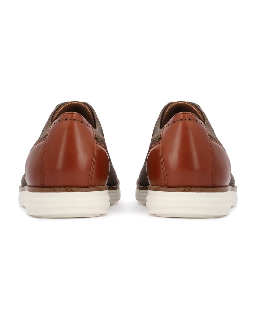 Kazar-Taupe-Sneakers-für-Herren-aus-perforiertem-Gewebe-mit-Absatz-aus-braunem-Leder-taupe