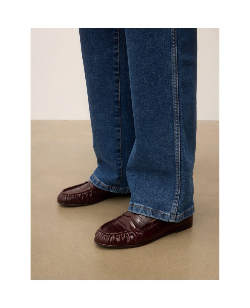 Kazar-Comfortable-shoes-made-of-embossed-leather-in-maroon-color-červená