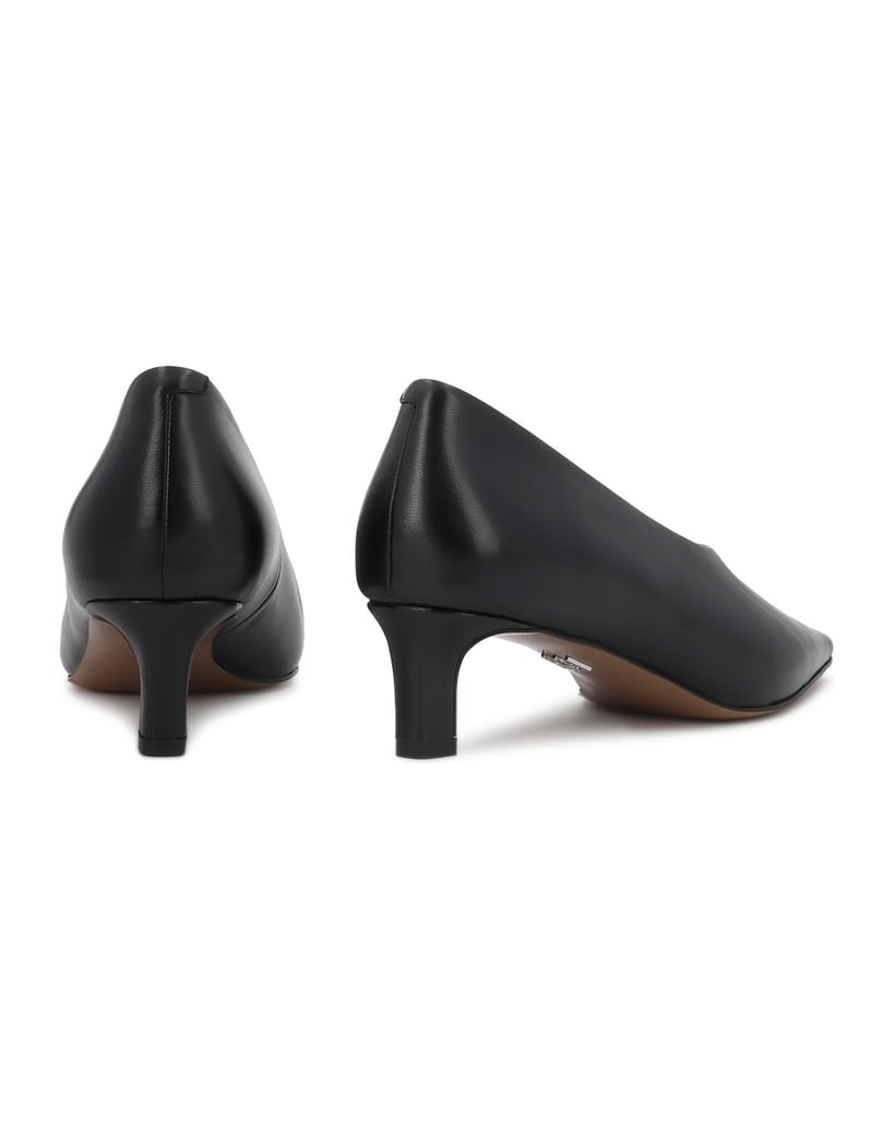 Kazar-Pumps-leather-pumps-in-black-with-geometric-nose-piece-čierna
