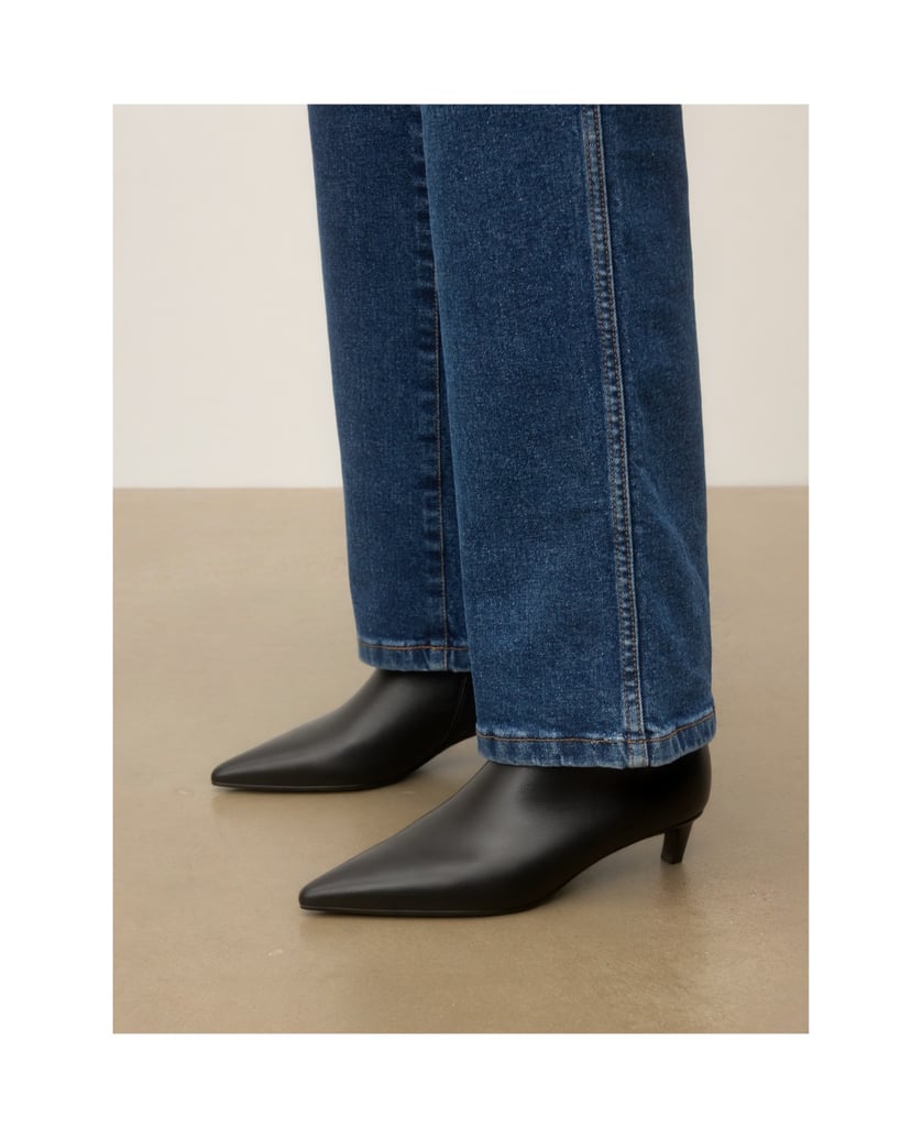 Kazar-Black-low-heeled-booties-čierna