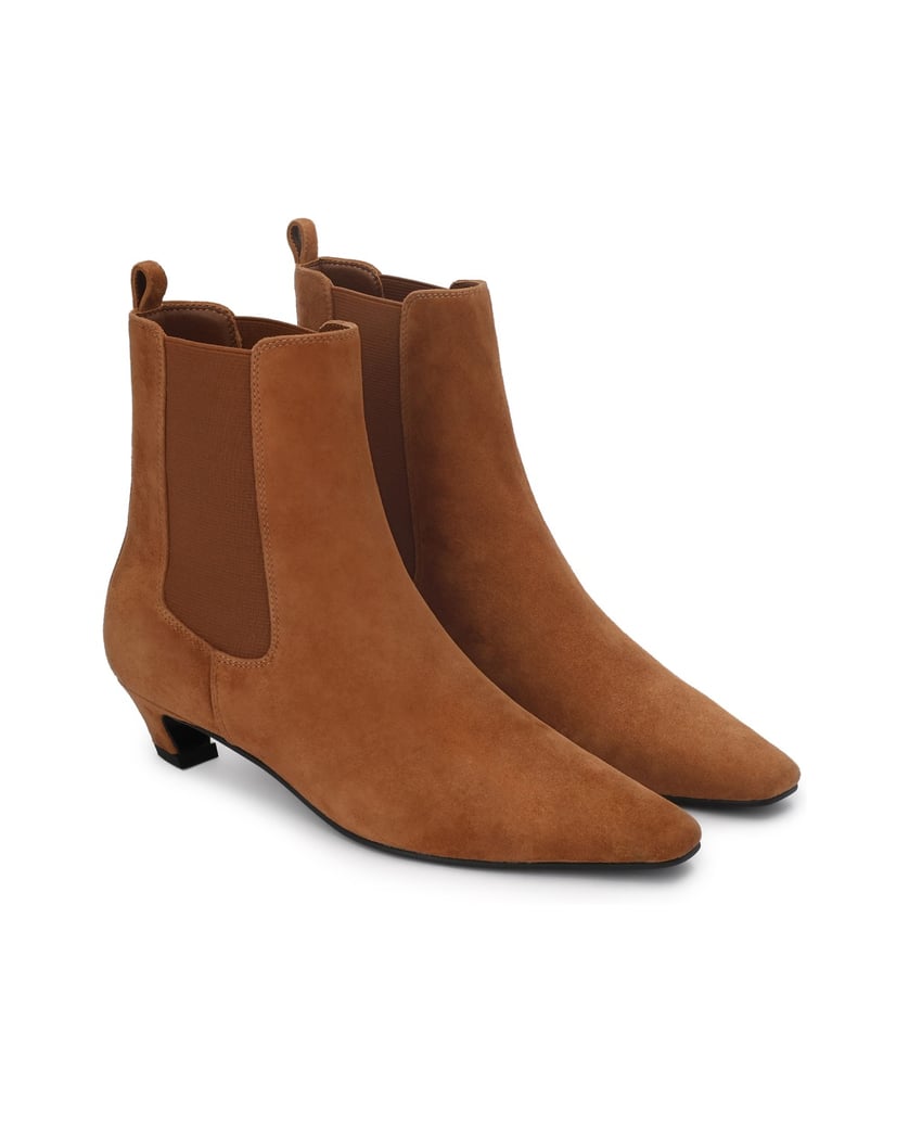 Kazar-Suede-booties-with-rubbers-on-the-sides-and-a-low-heel-ťavia