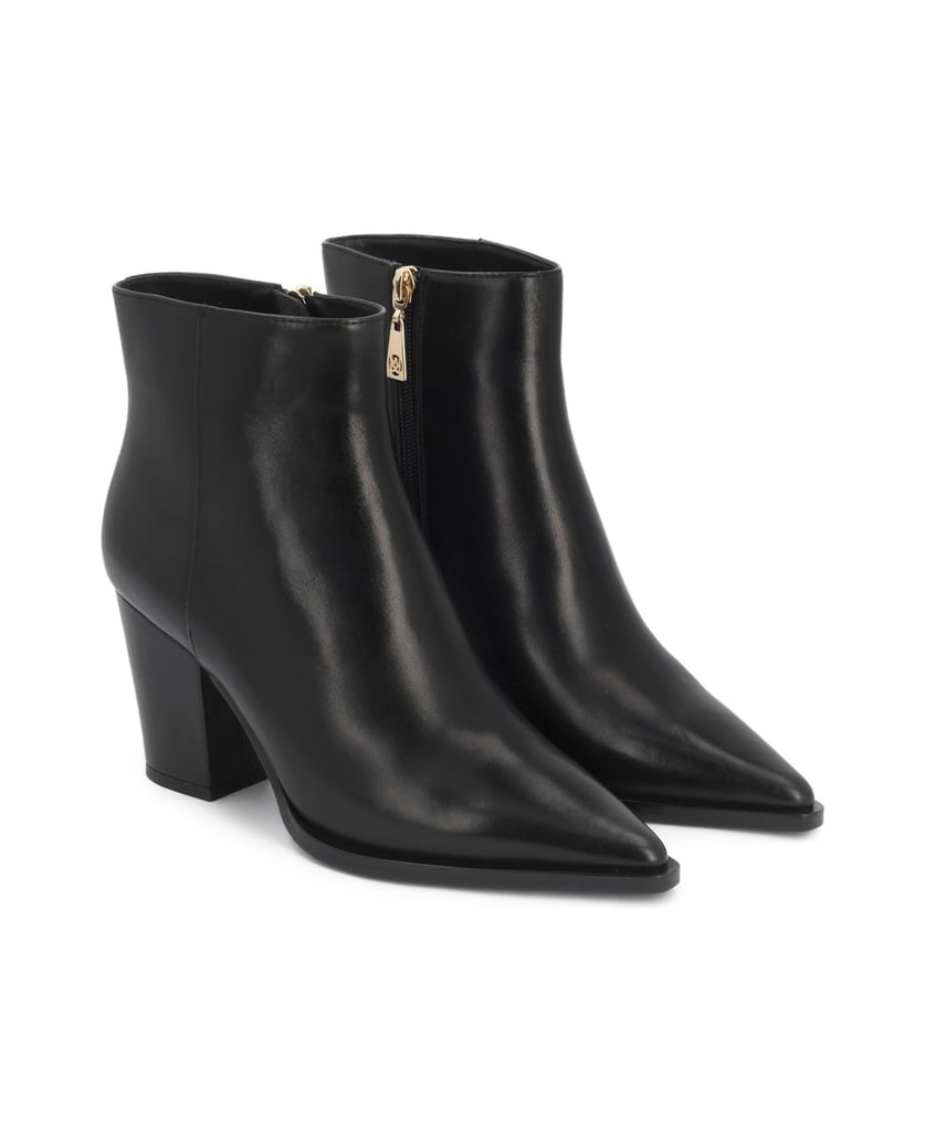 Kazar-Leather-booties-in-a-minimalist-style-čierna