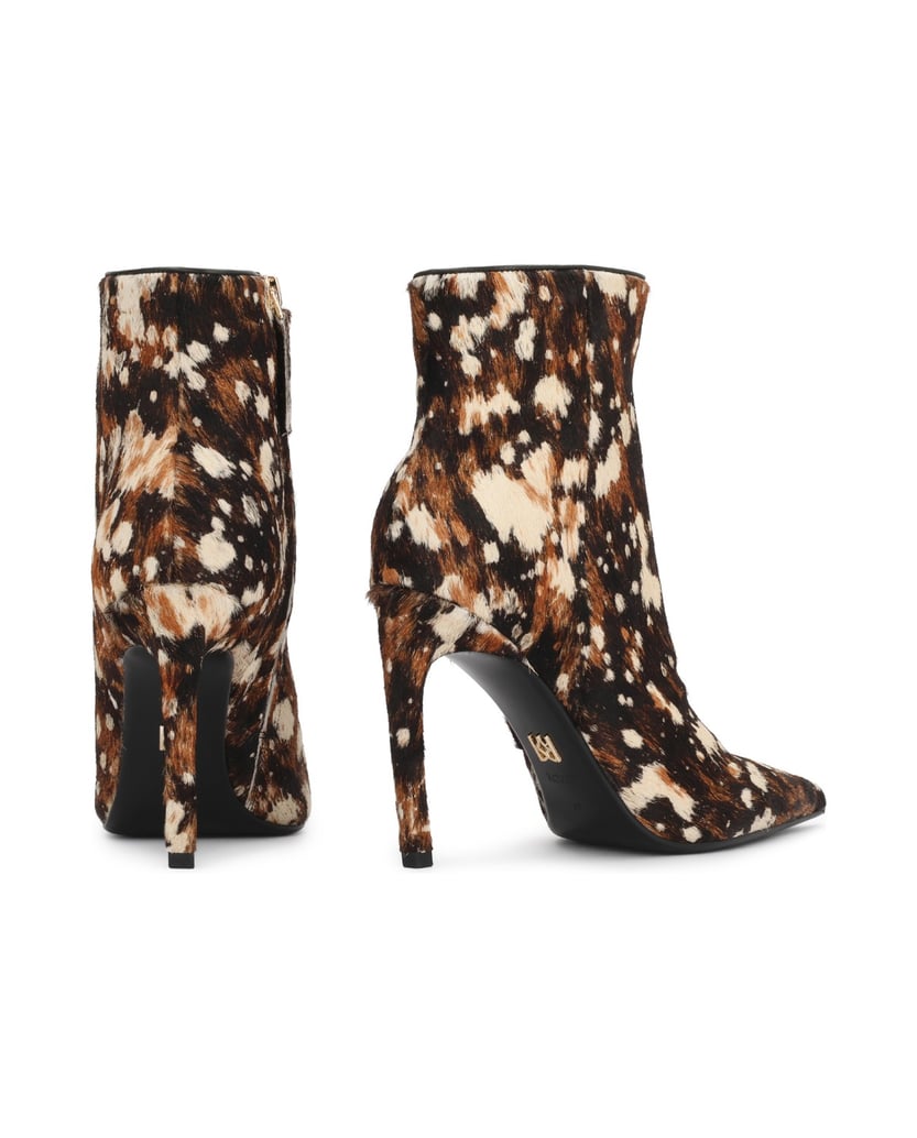 Kazar-Booties-in-hair-on-leather-with-a-colorful-pattern-barevná