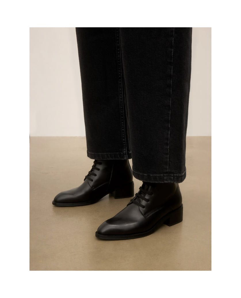 Kazar-Flat-Ankle-Boots-leather-boots-with-contoured-toe-box-čierna