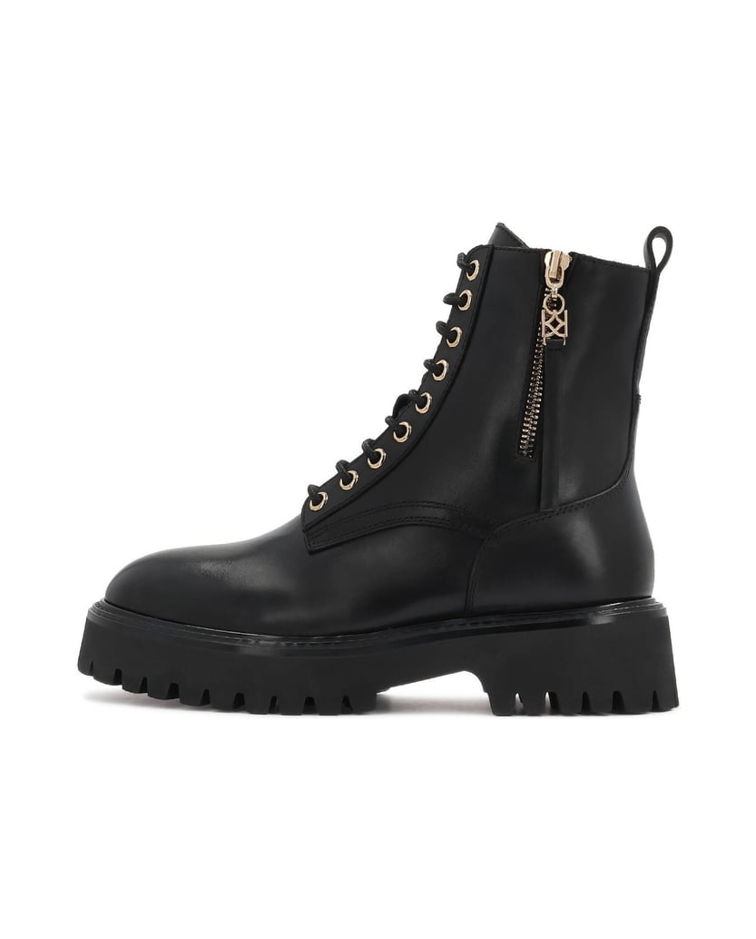 Kazar-Flat-ankle-boots-in-an-urban-style-čierna