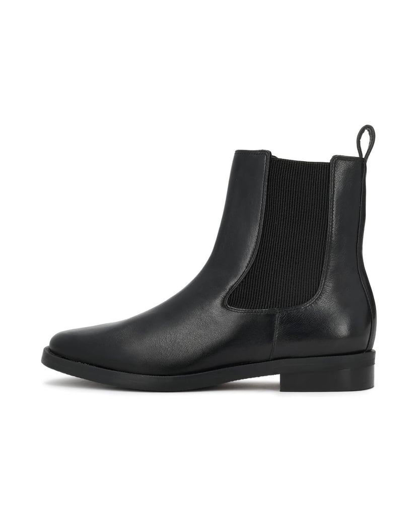 Kazar-Black-genuine-leather-Chelsea-booties-on-a-flat-sole-čierna