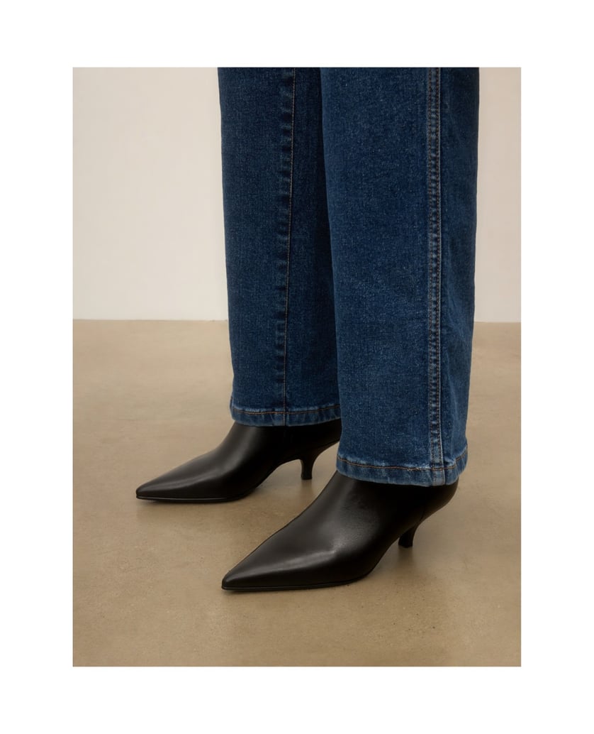 Kazar-Black-kitten-heel-booties-in-genuine-leather-černá