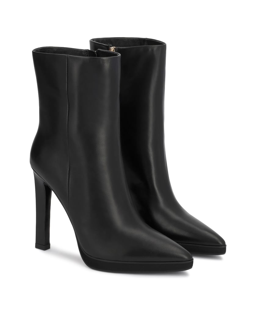 Kazar-Black-leather-zippered-booties-with-extended-toe-box-čierna