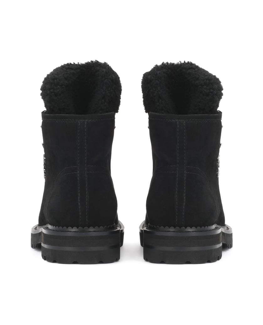 Kazar-Suede-flat-ankle-boots-with-patented-nose-and-fur-tongue-čierna