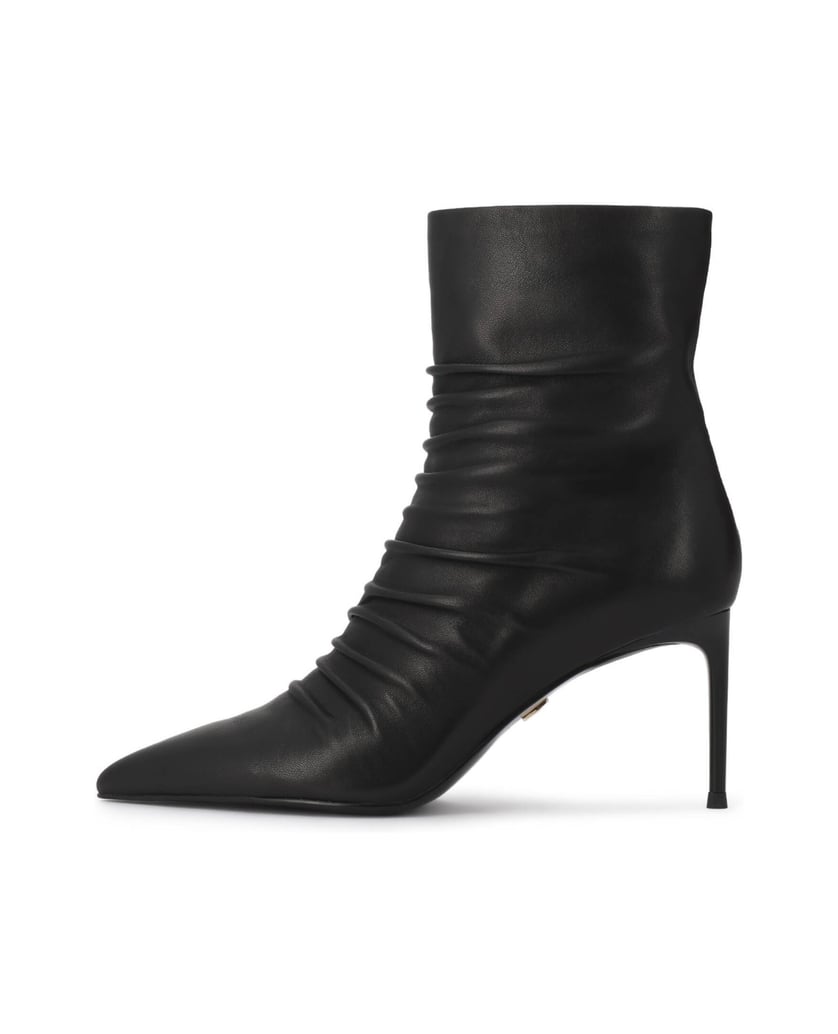 Kazar-Black-leather-booties-with-crinkled-upper-čierna