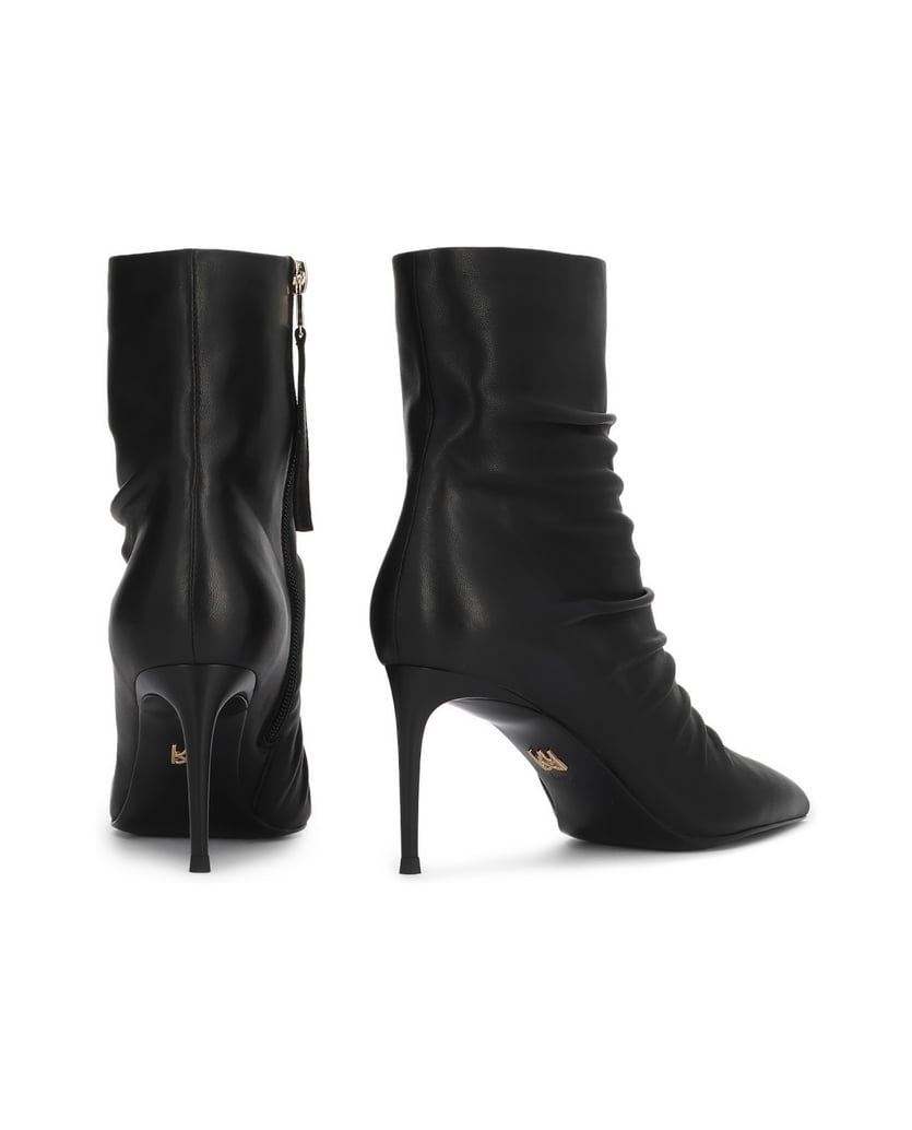 Kazar-Black-leather-booties-with-crinkled-upper-čierna