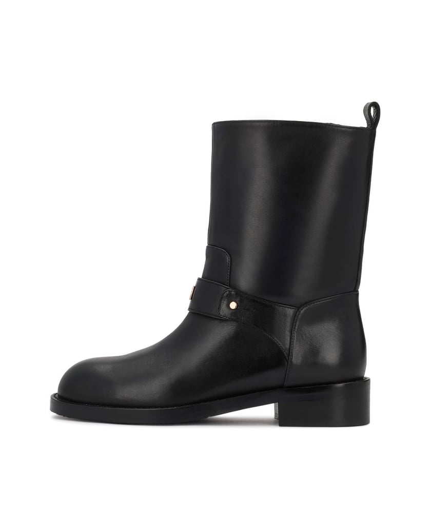 Kazar-Minimalist-flat-booties-with-ankle-straps-černá