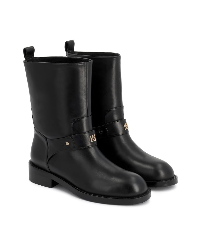 Kazar-Minimalist-flat-booties-with-ankle-straps-černá