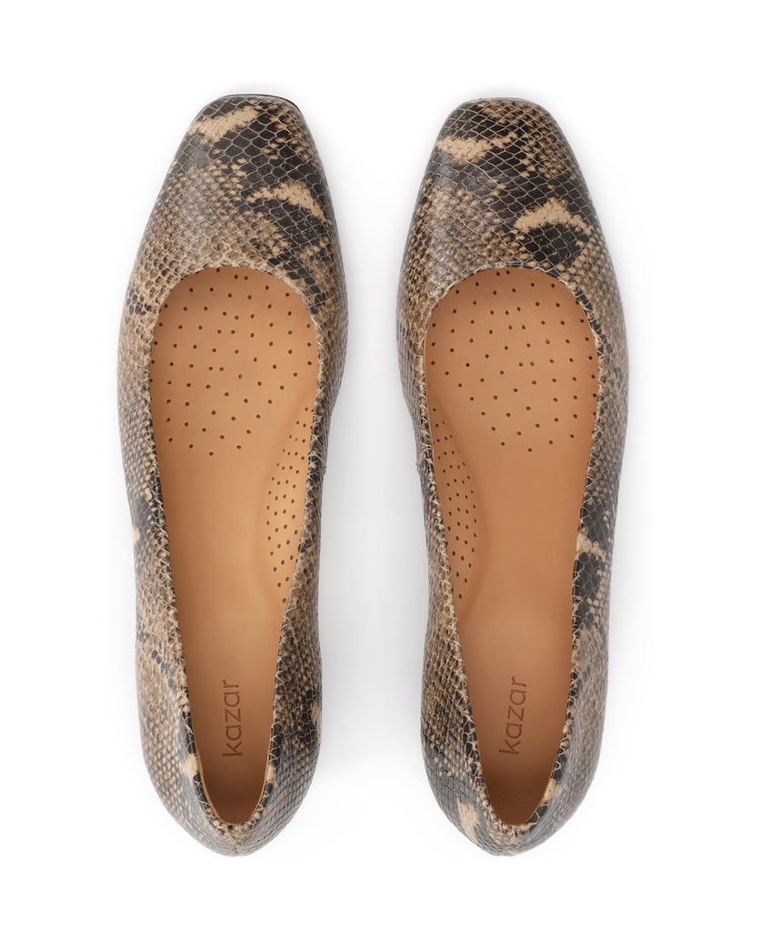 Kazar-Embossed-leather-pumps-in-an-animal-pattern-béžová