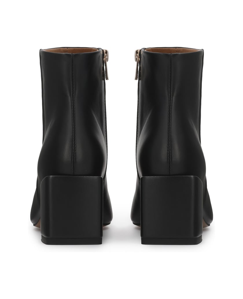 Kazar-Leather-booties-with-an-extended-heel-čierna