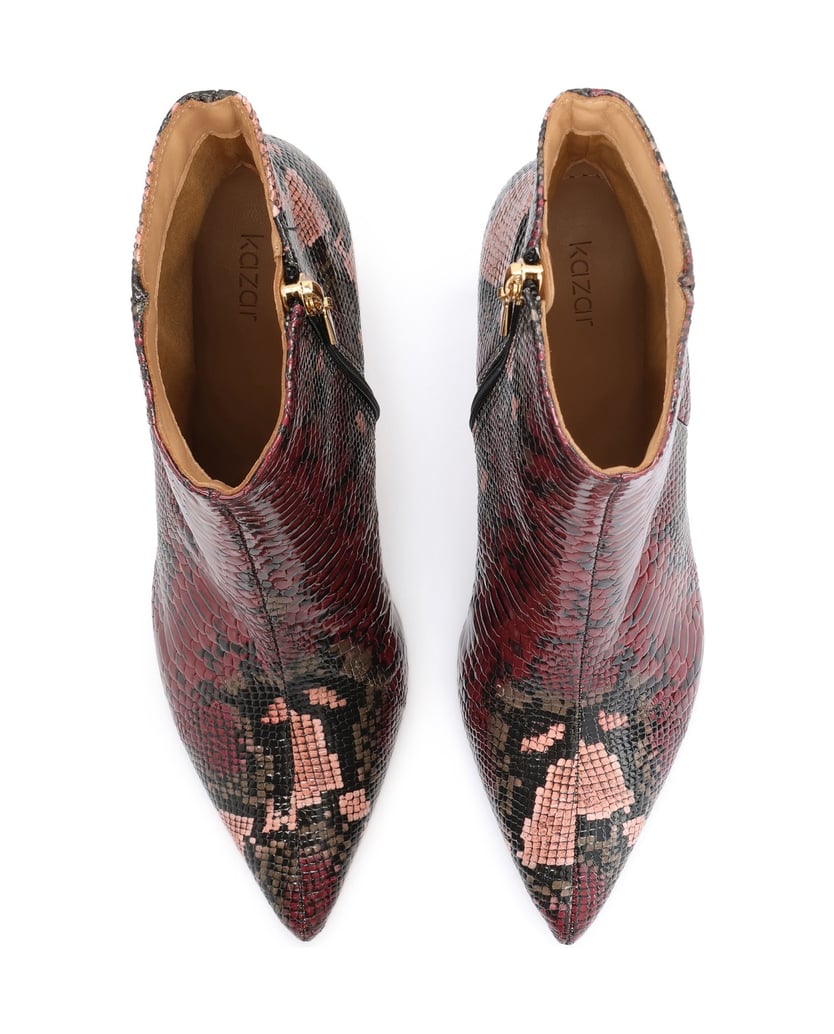 Kazar-Booties-in-snakeskin-pattern-in-shades-of-maroon-and-brown-viacfarebný
