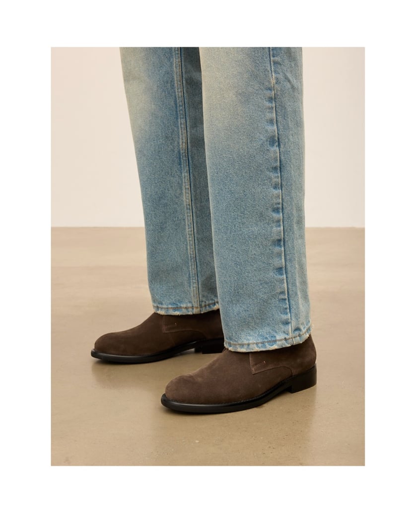 Kazar-Taupe-suede-flat-ankle-boots-with-classic-lines-tmavošedá