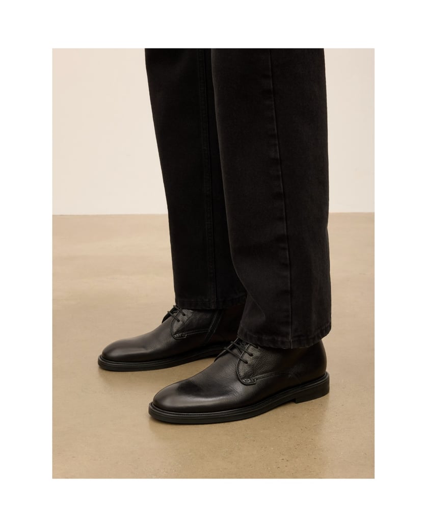 Kazar-Smart-casual-black-flat-ankle-boots-in-leather-černá