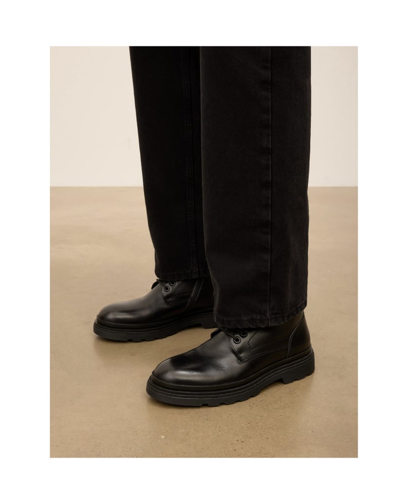 Kazar-Black-genuine-leather-flat-ankle-boots-with-metal-hooks-černá