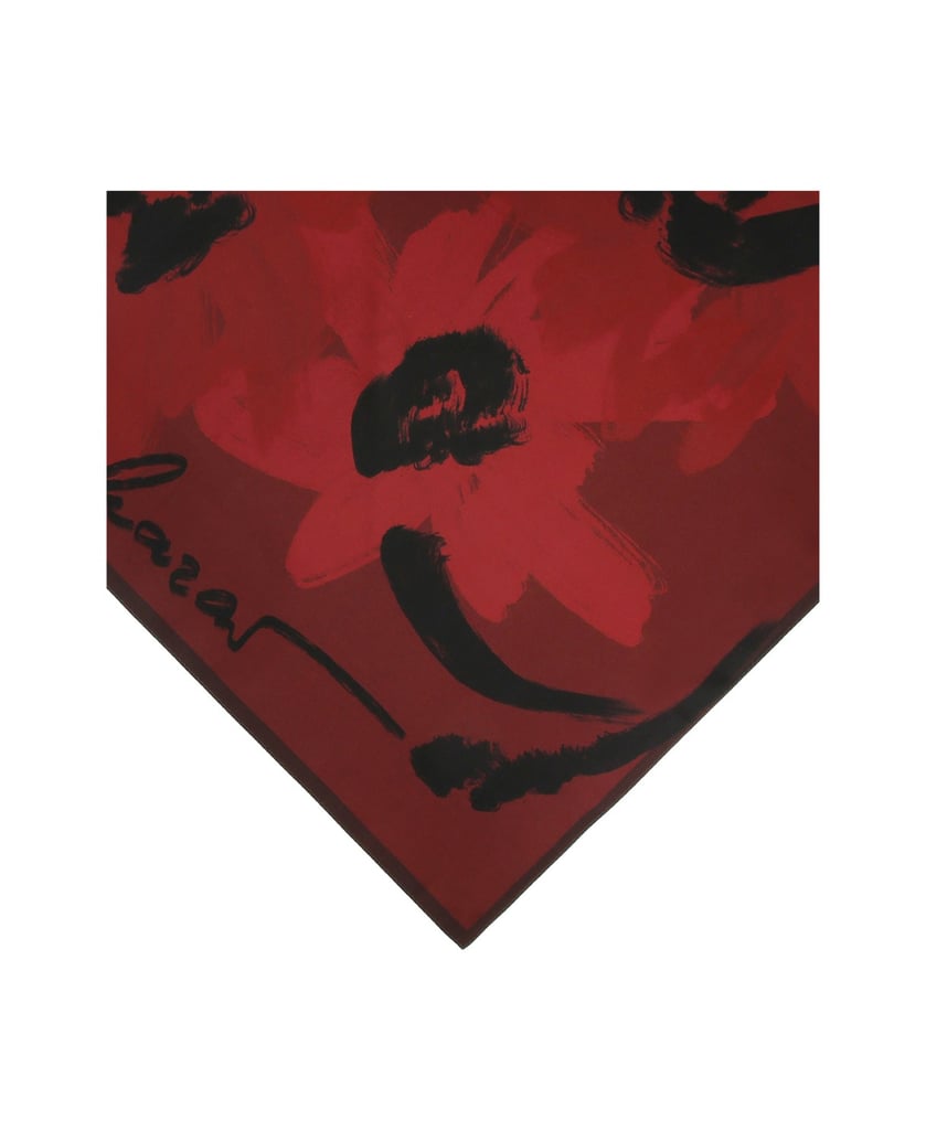 Kazar-Luxury-silk-scarf-with-a-floral-motif-červená