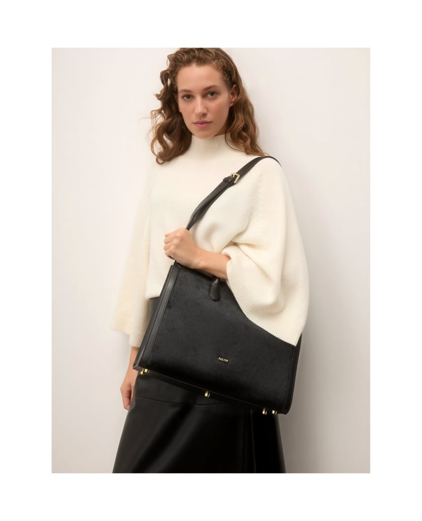 Kazar-Large-black-hair-on-leather-bags-černá