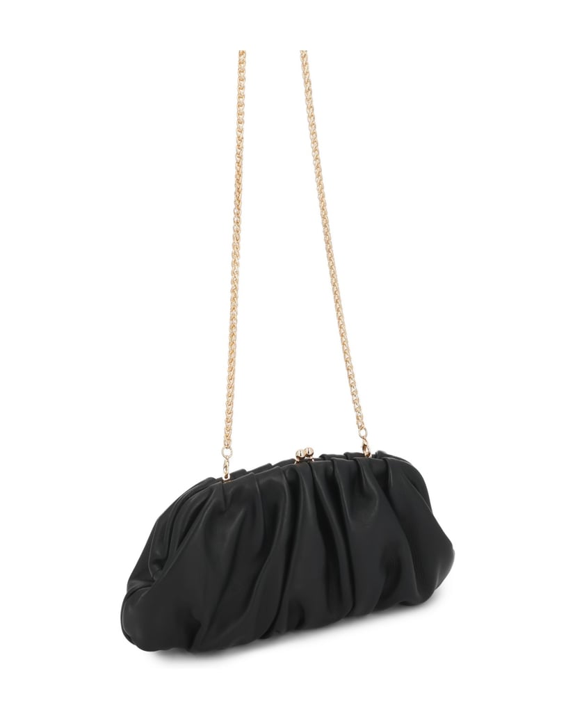Kazar-Black-leather-clutch-with-decorative-creases-čierna