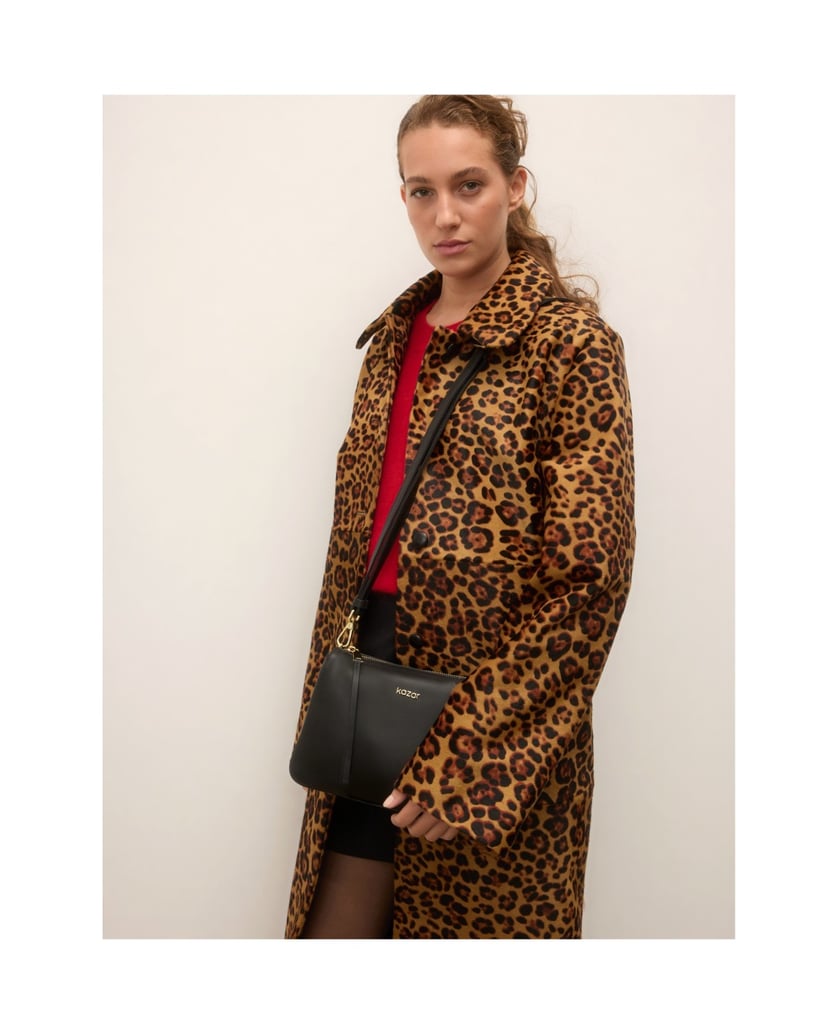 Kazar-Black-leather-shoulder-bags-with-gold-detailing-čierna