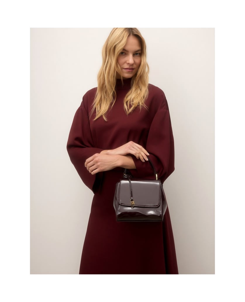 Kazar-Maroon-lacquered-bag-with-a-flap-červená