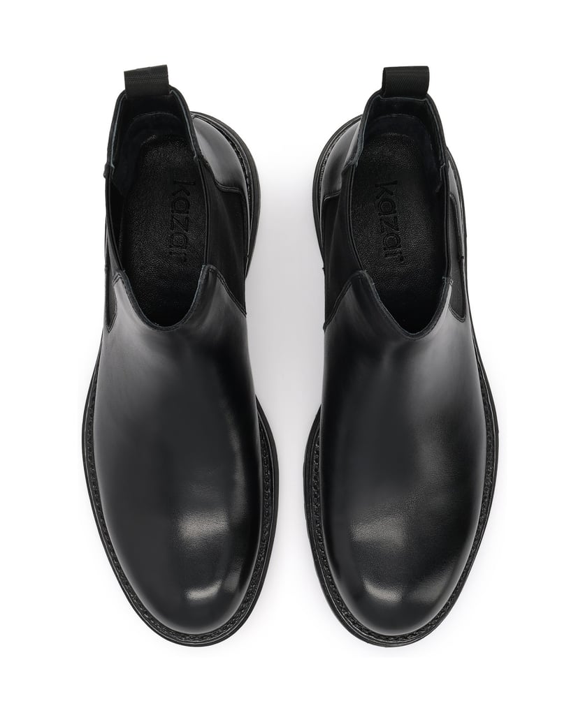 Kazar-Black-leather-boots-on-a-treaded-sole-čierna