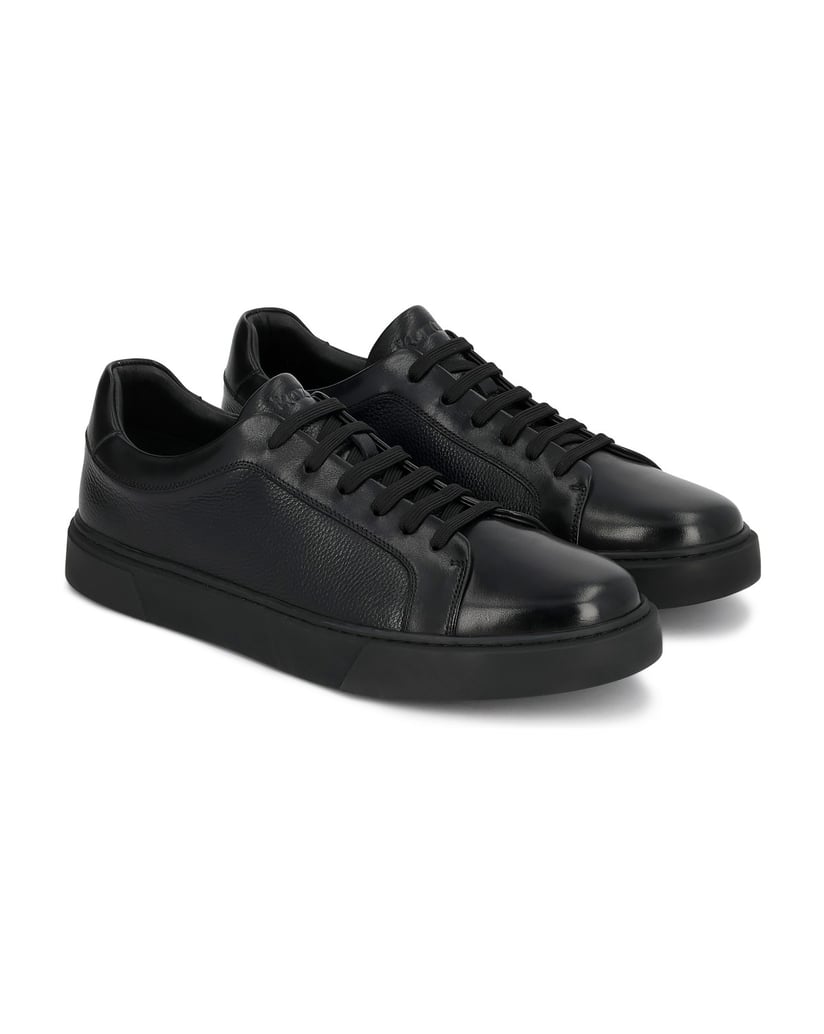 Kazar-Minimalist-sneakers-in-smooth-and-pea-grained-leather-černá