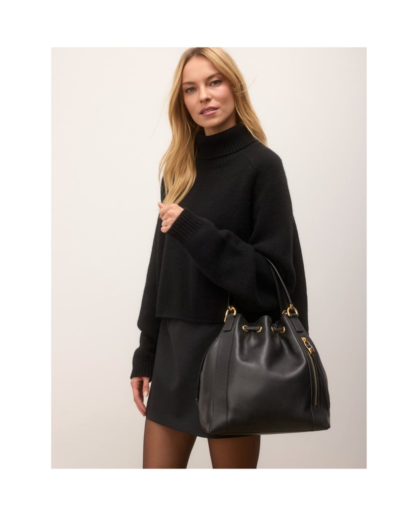 Kazar-Bucket-bag-with-handles-and-detachable-strap-čierna