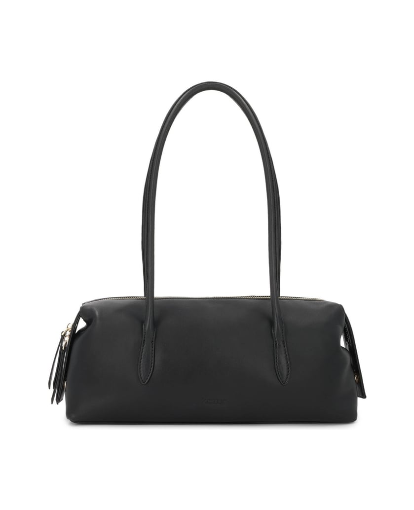 Kazar-Black-leather-baguette-bag-on-the-arm-černá