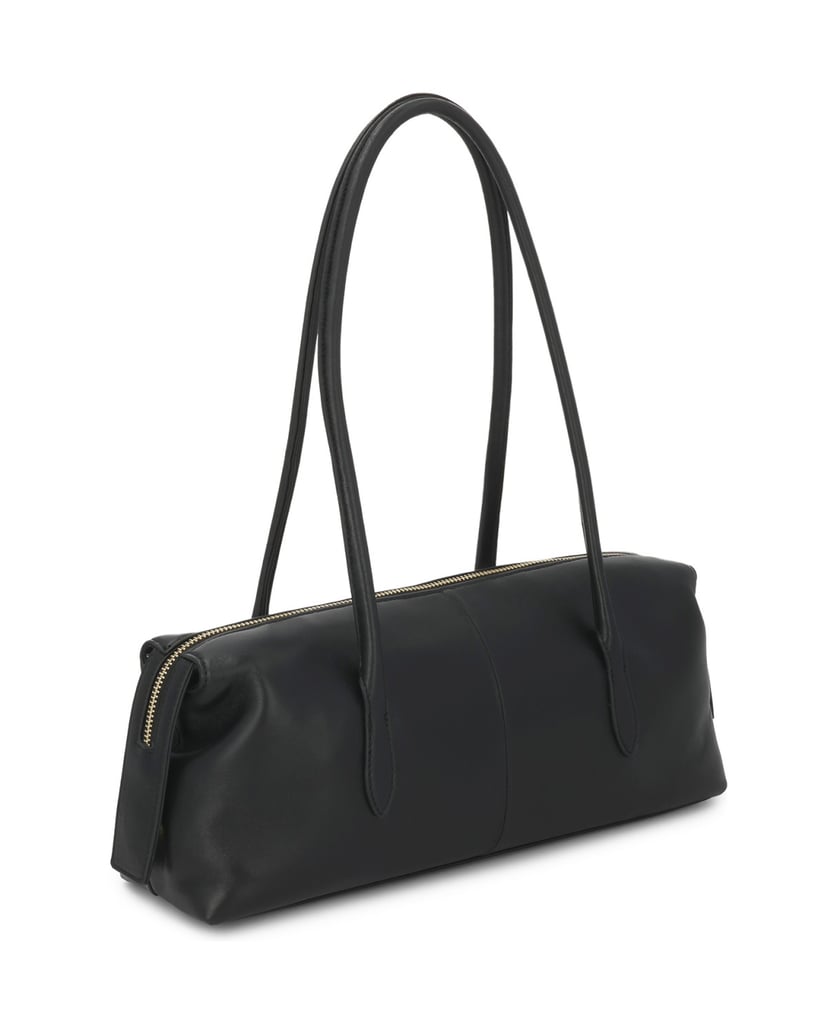 Kazar-Black-leather-baguette-bag-on-the-arm-černá