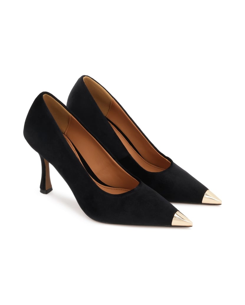 Kazar-Elegant-pumps-with-jeweled-toe-čierna