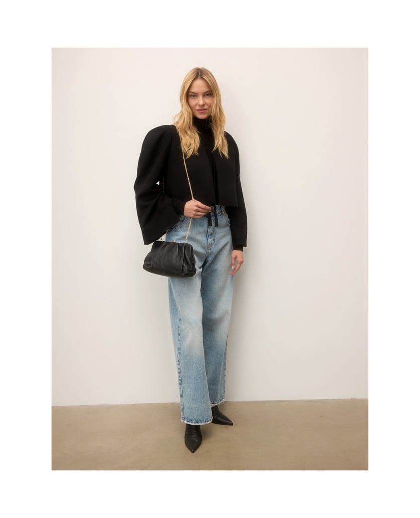 Kazar-A-stylish-black-handbag-made-of-crinkled-leather-čierna