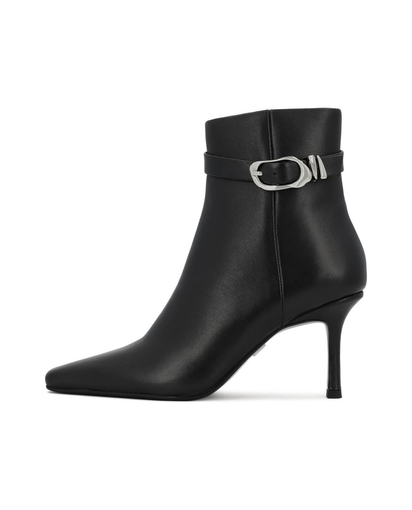 Kazar-Black-leather-booties-decorated-with-a-belt-with-buckle-černá