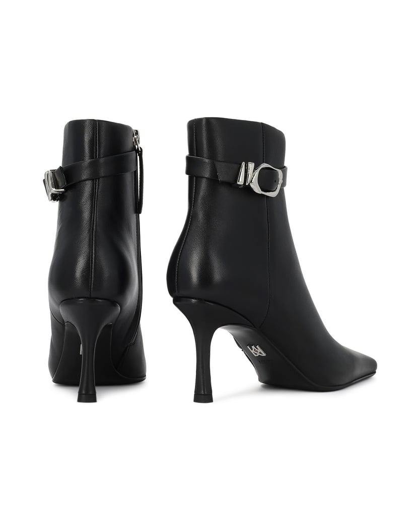 Kazar-Black-leather-booties-decorated-with-a-belt-with-buckle-černá