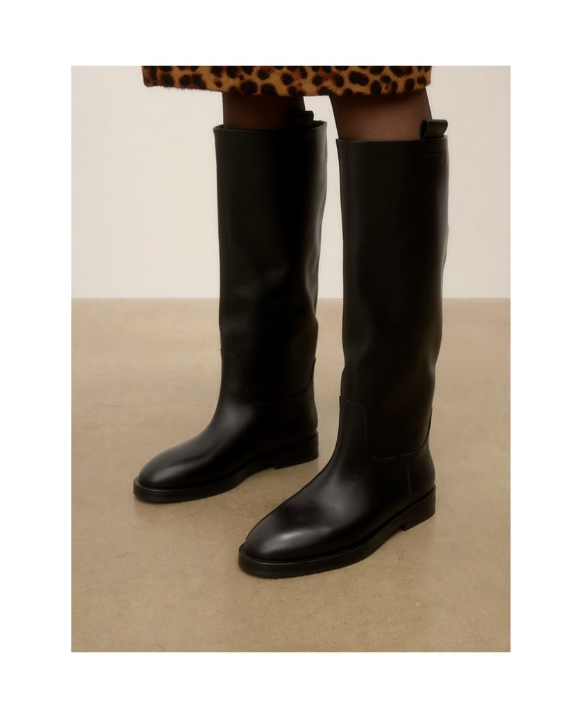Kazar-Black-genuine-leather-high-boots-on-a-flat-sole-černá