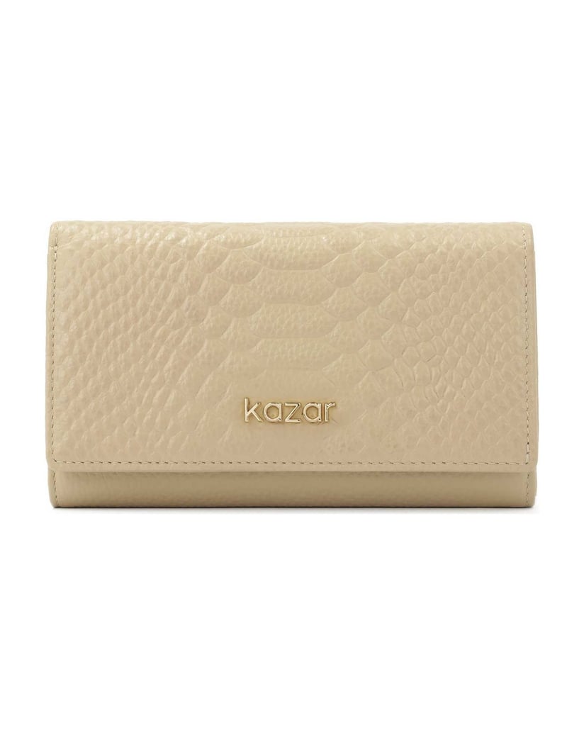 Kazar-Beige-wallet-decorated-with-exotic-embossing-béžová