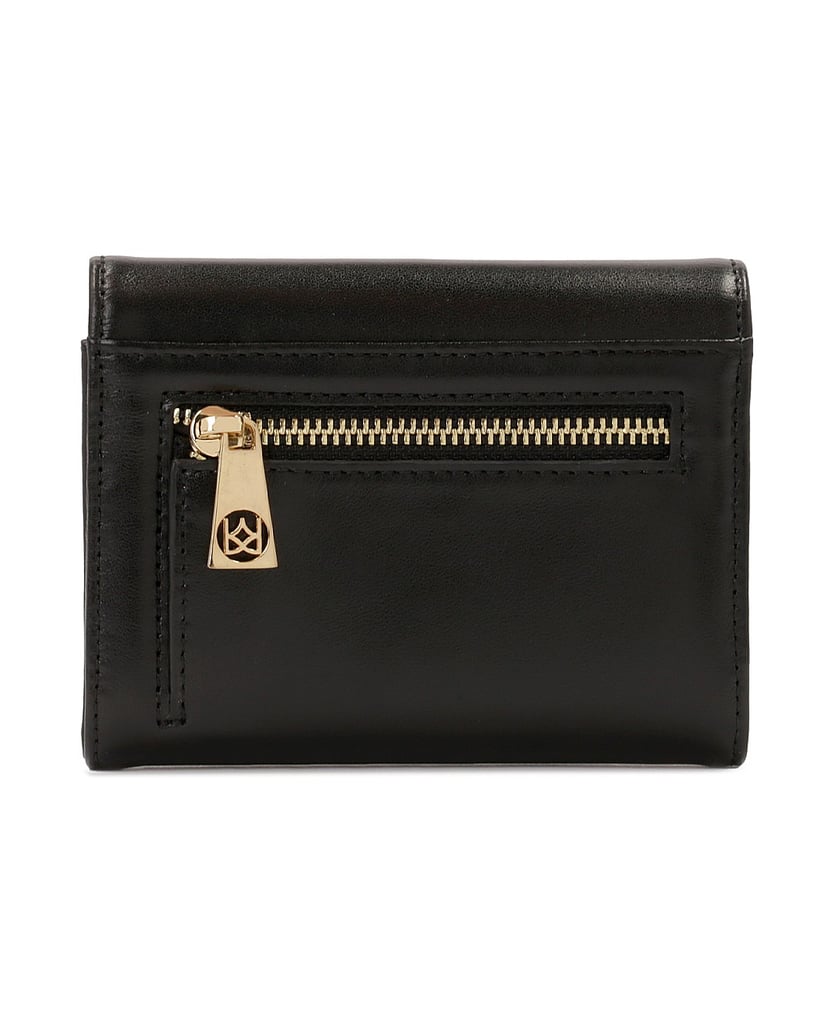 Kazar-Compact-leather-wallet-with-snap-closure-flap-čierna