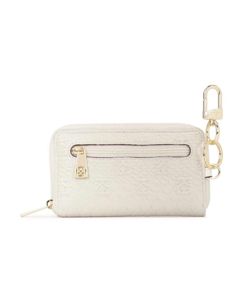Kazar-White-leather-card-case-with-embossed-motif-biela