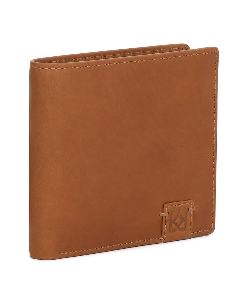 Kazar-Leather-wallet-in-a-warm-shade-of-brown-ťavia