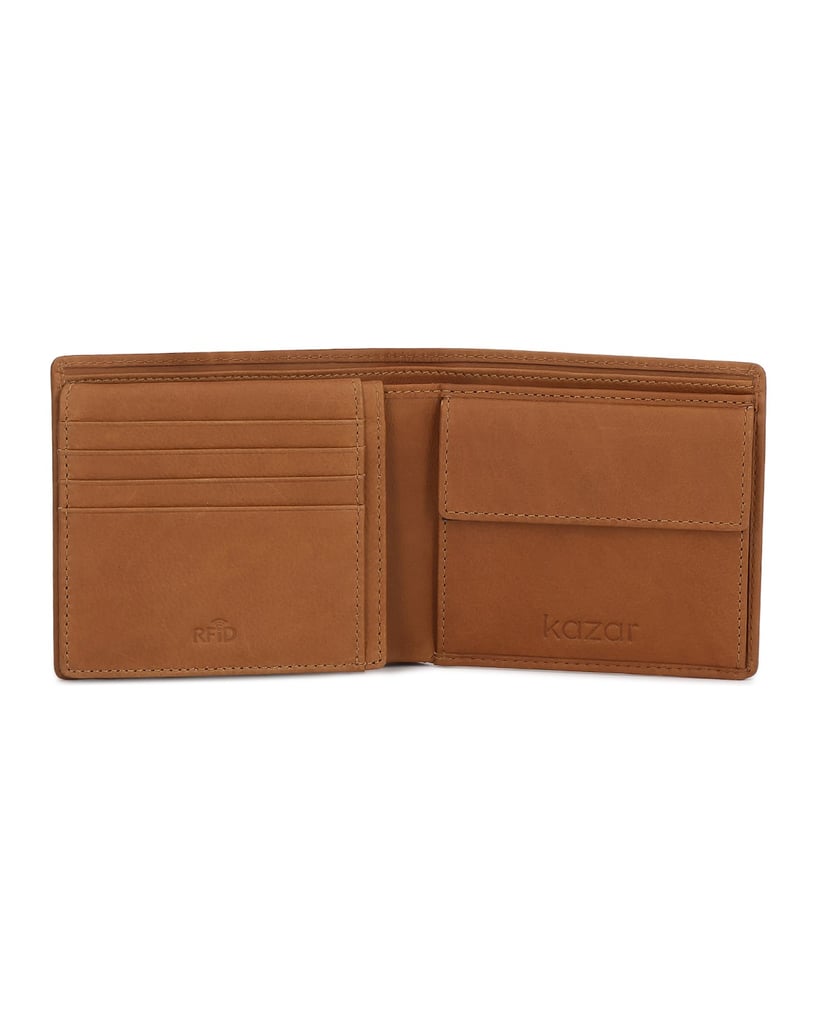 Kazar-Leather-wallet-in-a-warm-shade-of-brown-ťavia