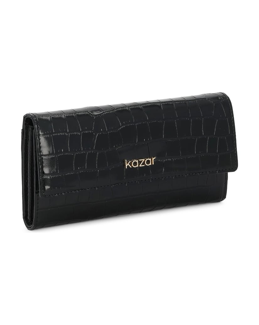 Kazar-Black-embossed-leather-wallet-with-magnetic-closure-černá