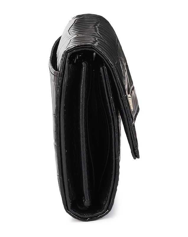 Kazar-Black-embossed-leather-wallet-with-magnetic-closure-černá