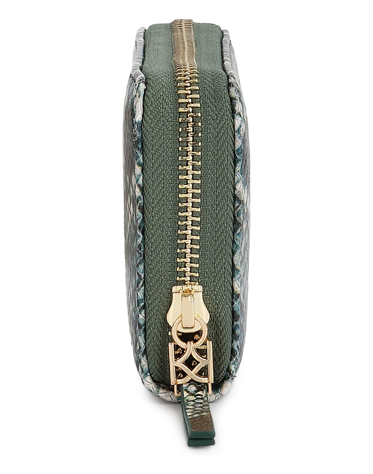 Kazar-Patterned-embossed-leather-wallet-zelená