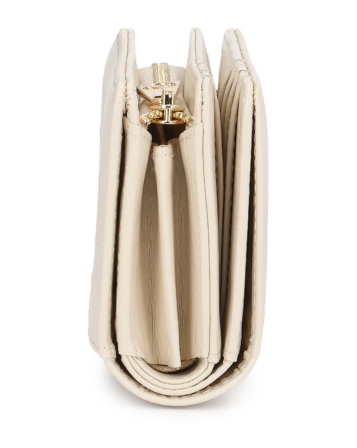 Kazar-Leather-wallet-in-a-shade-of-broken-white-with-subtle-embossing-bílá
